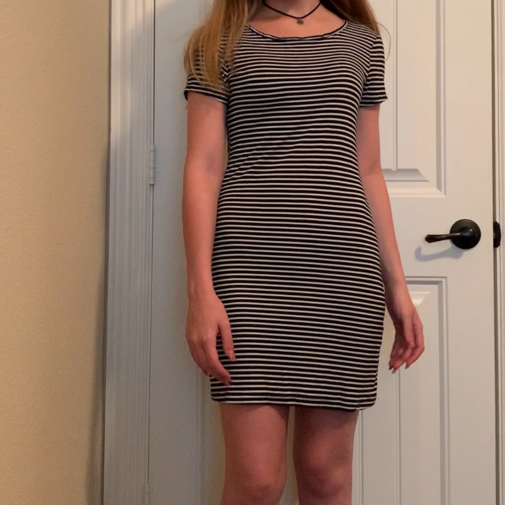 Great Black and White Striped Bodycon Dress